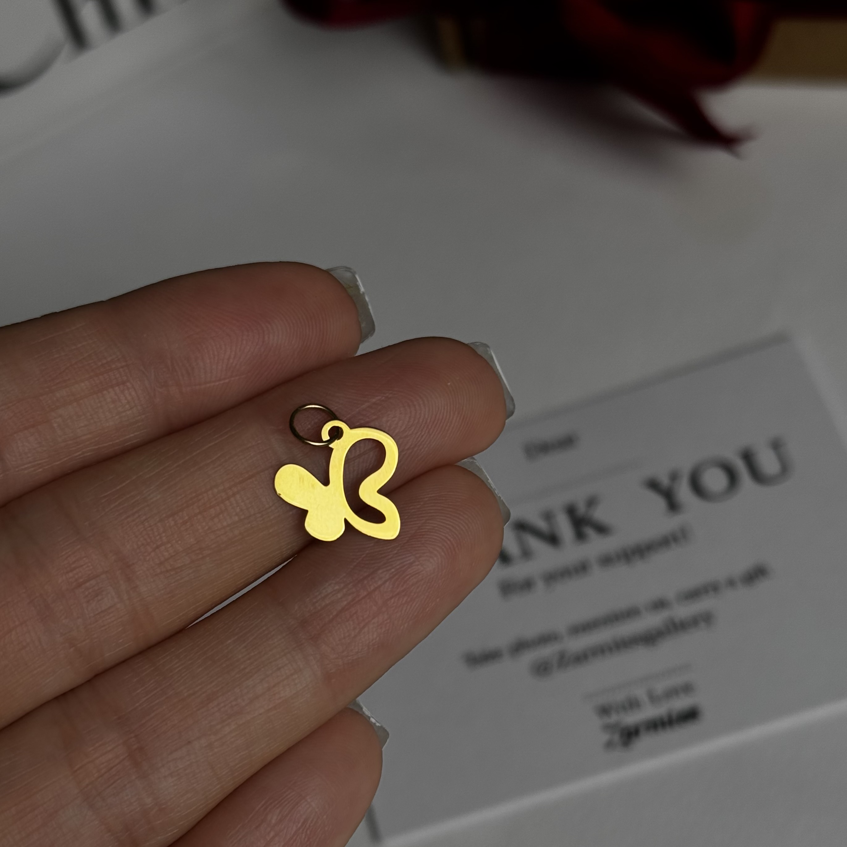 پلاك پروانه 0425